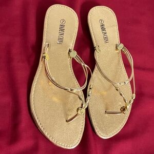 **NEW** Sexy Gold Thong Strappy Sandals Women Size 7 (40) Flats Casual Slip on